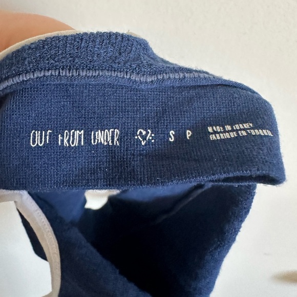 Urban Outfitters Out From Under Navy Blue Stretchy Ribbed Comfy Sports Bra - Picture 4 of 6